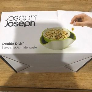 Double dish hide waste dish